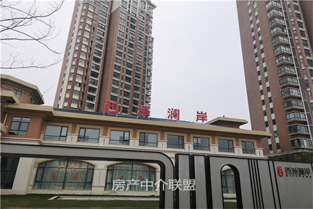 大益华府洋房三楼165平四室精装带储藏室车位198万可按揭